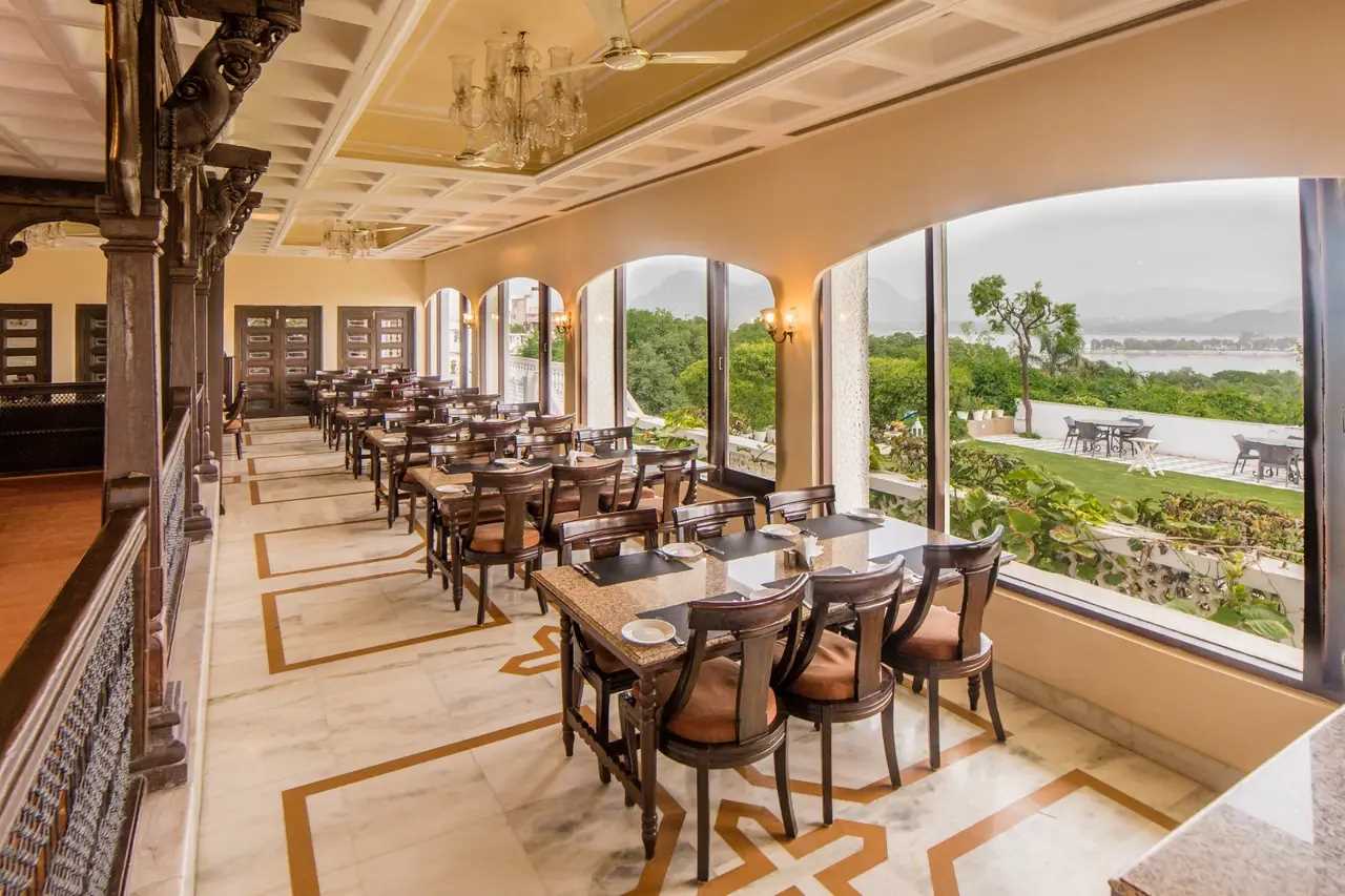 Hotel Hilltop Palace